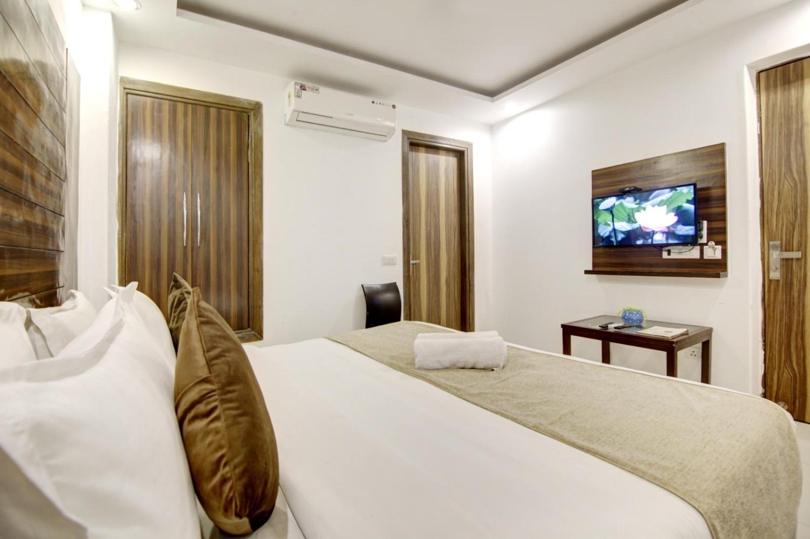 ניו דלהי Hotel Devrana Delhi Airport מראה חיצוני תמונה