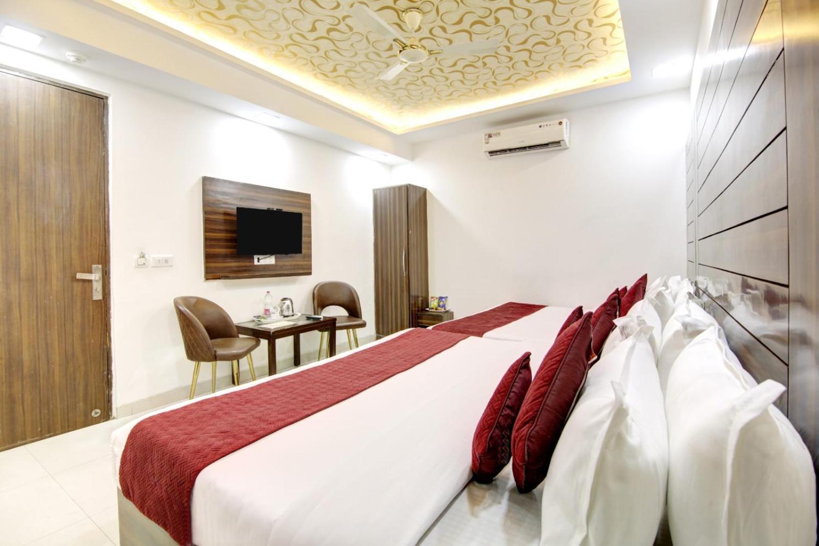 ניו דלהי Hotel Devrana Delhi Airport מראה חיצוני תמונה